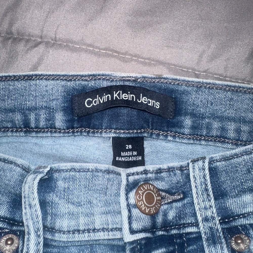 Calvin klein jeans for women size 28